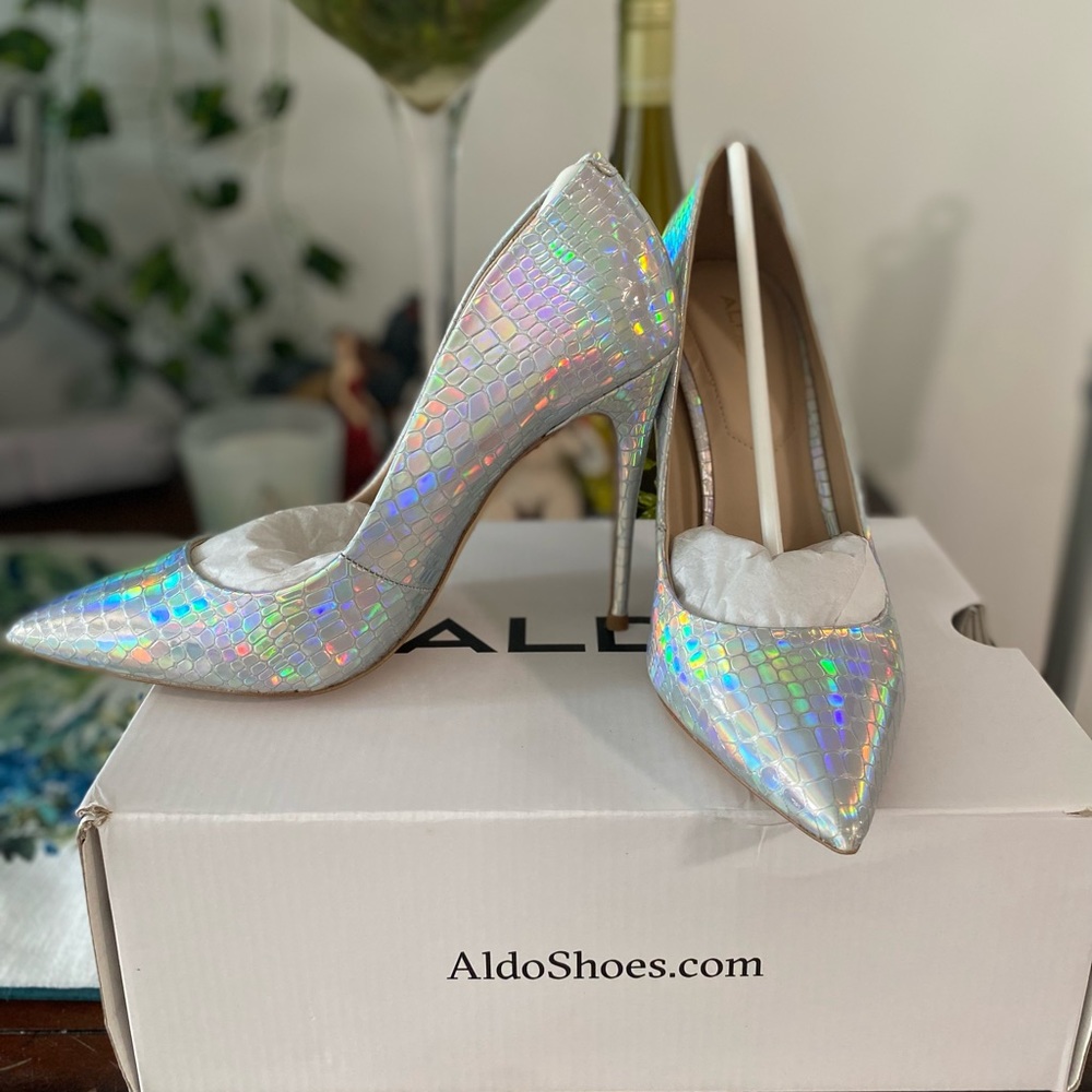 Iridescent Snake Skin Heels ALDO Size: 7.5 NWT